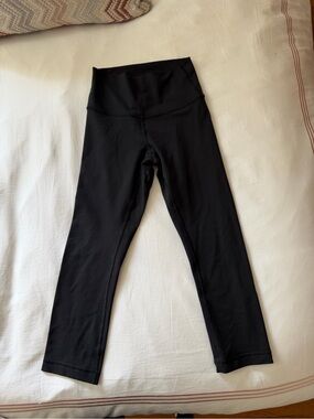 Lululemon leggings 28”